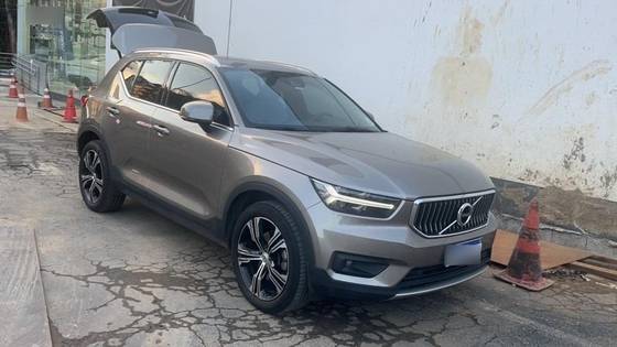 VOLVO XC40 2.0 T4 GASOLINA INSCRIPTION GEARTRONIC